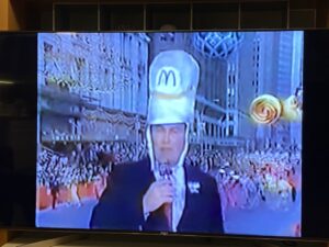 It appears to have been a condition of entry that every high school marching band provided a silly hat for Willard Scott. https://t.co/sJjC3CgFGl