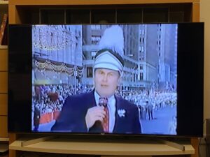 It appears to have been a condition of entry that every high school marching band provided a silly hat for Willard Scott. https://t.co/sJjC3CgFGl