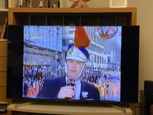 It appears to have been a condition of entry that every high school marching band provided a silly hat for Willard Scott. https://t.co/sJjC3CgFGl