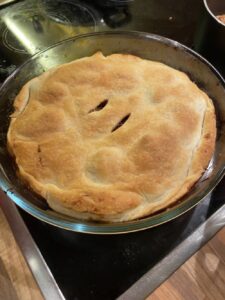 “Why I am cooking so good!?” The Snook spent his Sunday making me homemade spaghetti bolognese and a tarte tatin. 😍 #booyakasha https://t.co/ZqMvOOucdh