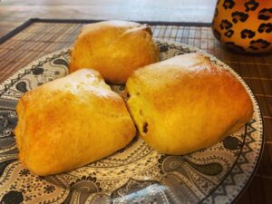 Christmas brekky - bake at home Schoko-Brötchen! Not bad for refrigerated dough... https://t.co/10bUI4CIBP