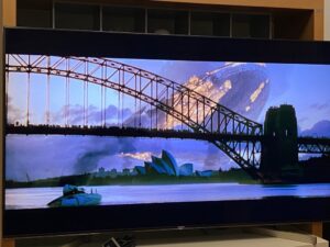 Watching Independence Day auf Deutsch, for the first time in forever, and just realised that one of the crashed alien spaceships lands right on Sydney’s Eastern suburbs. “And nothing of value was lost,” snarks the Snook. 😂 https://t.co/2ioX0iRvqu