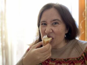 HOWEVER - the traditional food for Weiberfastnacht is “krapfen” (aka berliners or jelly doughnuts), and that we can do. I went out on a Krapfen Mission today, and they do not disappoint. 🍩❤️ https://t.co/pHnIAOV0Up