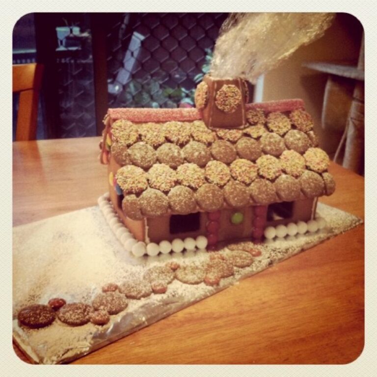 We made a gingerbread house!