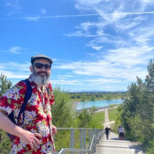 An absolutely beautiful day in Munich. You could see the Alps very clearly from the hill at the Riemsee! 🗻☀️❤️ https://t.co/feusHmhzP2