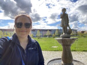 16.5km ride to Fürstenreid and back. I found a Gänsemädchen Brunnen (goose girl fountain)! https://t.co/dYsoQpFq3x