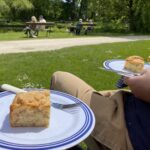 Picnic next to a castle, with homemade Rhabarberkuchen (rhubarb cake), made by the Snook! ❤️ @ Schloss Blutenberg https://t.co/ZSFls2BOXR