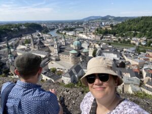 Checked in with our mate Mozart, then took the funicular up to the fortress Hohensalzburg, one of the biggest castles in Europe. 🎼🎹🎻🏰🏔 https://t.co/ju2wBApOpl