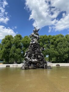 King Ludwig II of Bavaria died 135 years ago *today*, so we decided to visit his island palace at Herrenchiemsee. He wanted his own version of Versailles, and it was truly amazing. (Unfortunately no photos allowed inside, but it was like Baroque and Rococo fever dream!) 🏰☀️😍 https://t.co/spYOtVEn5v