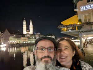 Zürich at night time is very pretty! Also, CHOCOLATE. 🍫 https://t.co/miO7aDAgEa