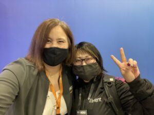 Excited to get to meet @hiro_baila today! She is a leader in the AWS Japan community and she’s passionate about using tech to help the world. Thanks @Vel12171 for introducing us! ❤️ #awsreinvent https://t.co/QXgK3ceeEx