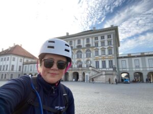 My bike is back in action! Trying out a @SLIMEproducts tube which will hopefully prevent flats. Went for a ride yesterday up to Schloss Nymphenburg… 🚴‍♀️🏰 https://t.co/R2GahlgXaC