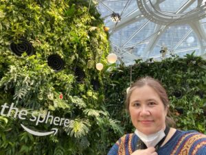 I’ve been working at Amazon for nearly 4 years and never before visited the offices in Seattle! The Spheres are pretty spectacular. 🌿🍃🌱 https://t.co/WbfzzhKBok