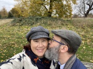 Blog post! Our 2nd-to-last trip of 2021 was to England and Wales last November, where we revisited old haunts, met up with many friends, ate amazing food, tracked down the Snook's grandfather's birthplace, and saw some mind-blowing theater. https://t.co/quzbZZOcMX https://t.co/lBsac78vxr