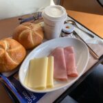 Breakfast is served on the NJ420! That means it’s time for my favorite part of the journey - sharing food photos with @_DiningCar. 😂🚅 https://t.co/diRoSRfFKF