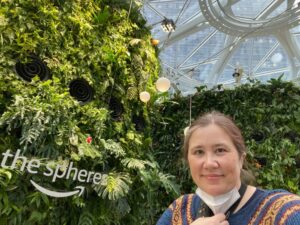 Blog post! It's time to start documenting our 2022 travel. First up was my solo trip to Seattle in February, where I finally got to visit the Amazon Spheres. https://t.co/KQaFMn7KhZ https://t.co/KTnSGxUTHd