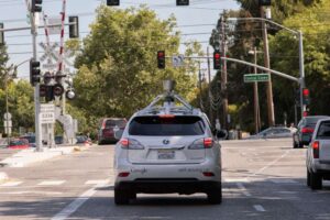 People Keep Crashing Into Google's Self-Driving Cars http://t.co/WgGPCgDBwL http://t.co/HCkB6OBEmP