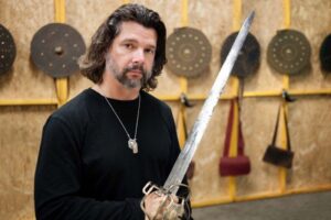 Outlander Season Finale Discussion with Ronald D. Moore | Vanity Fair http://t.co/TttdWB3PC6 http://t.co/Yfpl5LNyuM