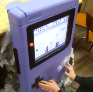 Student Designs an Extra-Extra-Large Game Boy | The Creators Project http://t.co/a0CKN384Av // WANT WITH DR MARIO NOW http://t.co/UkJ6vC82Ua