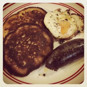 For his home-cooked birthday dinner, he wanted brekkie. Pancakes, fried egg, and black pud… http://t.co/Wq8nOWVCh9 http://t.co/L5KpT1hkeb