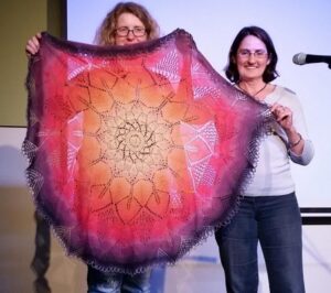 RT @KnitGuildNSW: Merrin's Volcano shawl #knitcamp2015 #showandtell http://t.co/6SkIkM2exx - I love this.