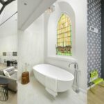 A church renovated into a private home is absolutely heavenly http://t.co/SsK2ScO7Vt Love it. So Grand Designs. http://t.co/HNZMvL6XLl