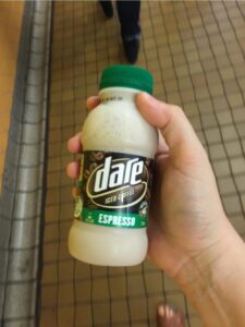 Free Dare iced coffee in tunnel at Central. Is this what happens when you go to work at a normal hour? http://t.co/KCCEEnUr7R