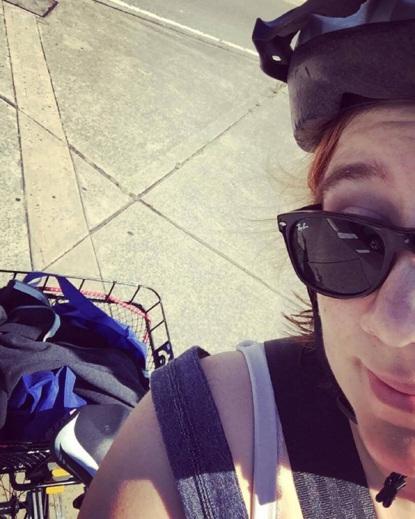 Delivering homemade pies to Surry Hills in my bike basket. Possibly just achieved Peak Hip… https://t.co/aVrC3KdB9M https://t.co/c9eCO8V9rA