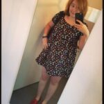 Logically I know a baby doll dress makes me look pregnant - but in my head, I'm Juliana Ha… https://t.co/grQmCs2A7p https://t.co/FcXKBQ1r4z