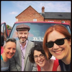 A wonderful pub lunch with long lost friends! https://t.co/vAwbEDXPNq https://t.co/fxtkZBW3lK