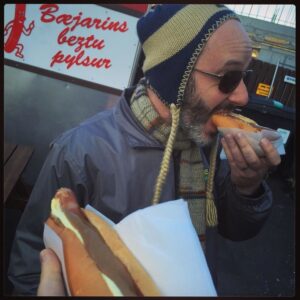 Dinner last night was at the most famous hotdog stand in Europe! https://t.co/blSJA8y31V https://t.co/zQzkyNhoPc