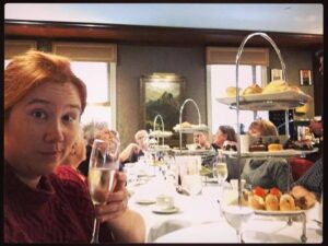 My 4th social outing of the weekend: knitters' high tea! https://t.co/4VgmwUVSM7 https://t.co/3KOWY7Cx1D