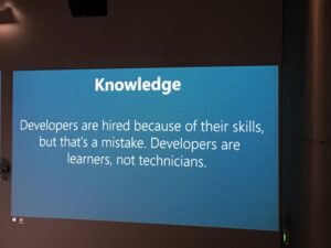 RT @evanderkoogh: So much this! “Developers are learners, not technicians” #dddmelb https://t.co/Aoq6BQdzpe