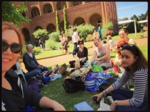 The Inner City knitters enjoying a beautiful day at the convent. https://t.co/AkTdScUsRG https://t.co/7YUrG3VOCi