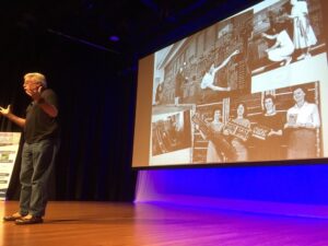 And now Admiral Grace Hopper! @unclebobmartin making sure the women are represented today. ☺️ #yow16 https://t.co/q3sOrn6pv4