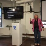 “I’m from Thoughtworks, so I have to mention testing. It’s the law.” 😂 @rebeccaparsons #wwcsyd #yow16 https://t.co/vdvkW4qqyu