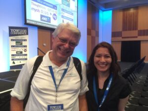 Highlight of the morning so far was getting to introduce @azadehkhojandi to her coding idol @unclebobmartin! #fangirl #yow16 https://t.co/cg8lJoKzO7