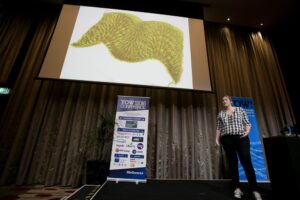 I pull the most ridiculous faces when I'm presenting. 😂 #yow16 https://t.co/KIA2oEtt6Z