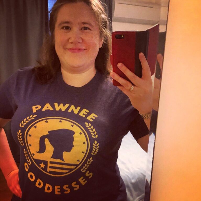 Thank you to Hannah, most beautiful and clever and generous starfish in the world, for one of the greatest Christmas gifts I’ve gotten in recent years. ❤️ #annetomyleslie #parksandrec #pawneeforever