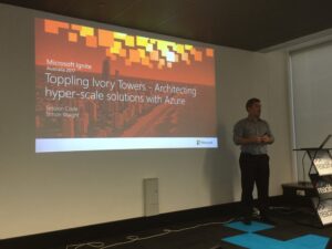 First talk is @simonwaight talking about architecting hyper scale solutions with Azure. #SydMobNet https://t.co/7h8pM9Zc9X