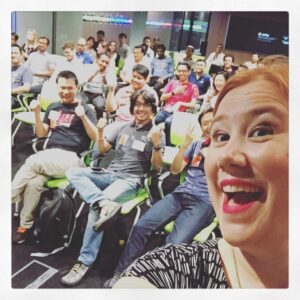 Another talk; another selfie. Thanks Agile Singapore! #yownight https://t.co/5t3ux5pC4S https://t.co/PI9Uta58TH