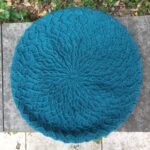 @stephenlead It looks like the hat I knitted! https://t.co/nzeJ66DzWQ