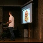 “What is ‘full stack,’ anyway?” Pancakes. Pancakes all the way down. 🥞 #frontendsyd https://t.co/qJhgb3yEdj