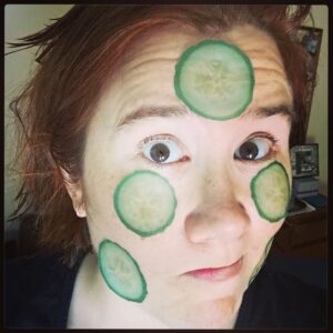 Did you know Priceline sell fake cucumber slices you can stick on your face to moisturise? Well, they do. 😂🥒 https://t.co/PabkzBuExw https://t.co/qFyMAG06jr