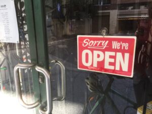 Dear @cheekytransport - this was very misleading for a girl pushing a bike with a flat. ☹️ (They’re closed.) https://t.co/rGawJDOquz