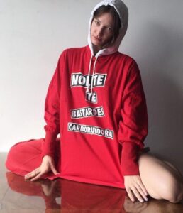If this hoodie actually goes on sale, I will have to break my “No clothes buying in 2017” resolution. ✊️ https://t.co/3PYtbn1quL https://t.co/d36fXjgD67