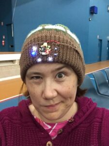 I turned on my lights. “Yup,” @SallyPompom said. “Isn’t it funny how some people don’t mind looking like a dickhead.” 😐 #knitcamp https://t.co/o6jlYWnBmq