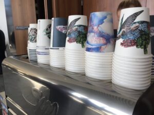 The coffee cups have art on them. This pleases me. #MSBuildTour https://t.co/1xRUK5CrSj