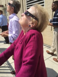 RT @madeleine: Enjoyed watching #Eclipse2017. A great reminder that all darkness is temporary. https://t.co/NlK5wTaCtr