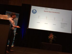 Learning about Apache Apex from @_ananth_g at #YOWData… https://t.co/OV8eUHg4t0